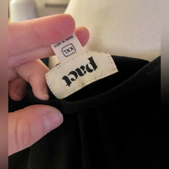 Pact Size XXL 100% Organic Cotton Black V-Neck Sleeveless Shirt - Picture 3 of 5